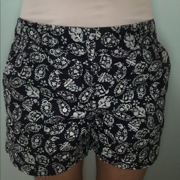 LOFT (Ann Taylor) Patterned Shorts - Size 4 - Picture 1 of 8